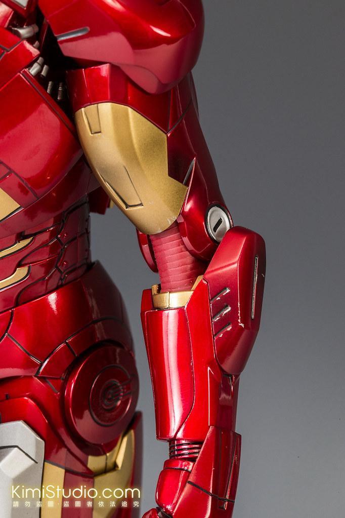 2013.06.11 Hot Toys Iron Man Mark VII-019