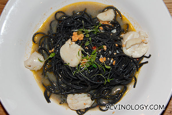 Black Angel Spaghetti (Squid ink pasta, scallops, garlic, chilli, anchovies, wine & capers) - S$24.50