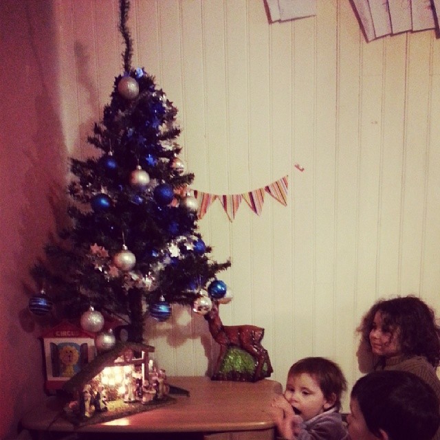 ♥ mission sapin et crèche de Noël terminer ♥ #noel #ourlittlefamily #france