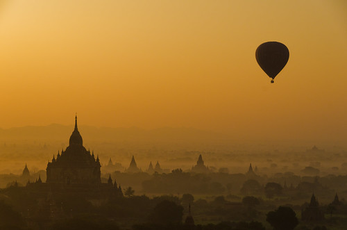 Balloons over Bagan 14