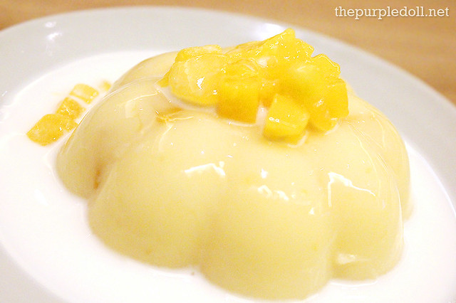 Fresh Mango Pudding (P108)