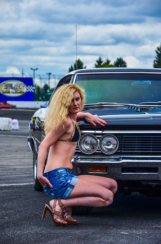 hot girl car