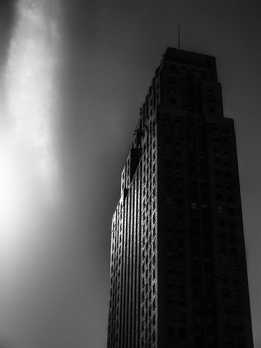 Carew Tower in Black and White by Referenceace--Switching Gears