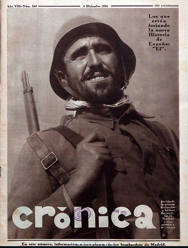Revista «Crónica», diciembre de 1937, foto: Agustí Centelles i Ossó. by Octavi Centelles