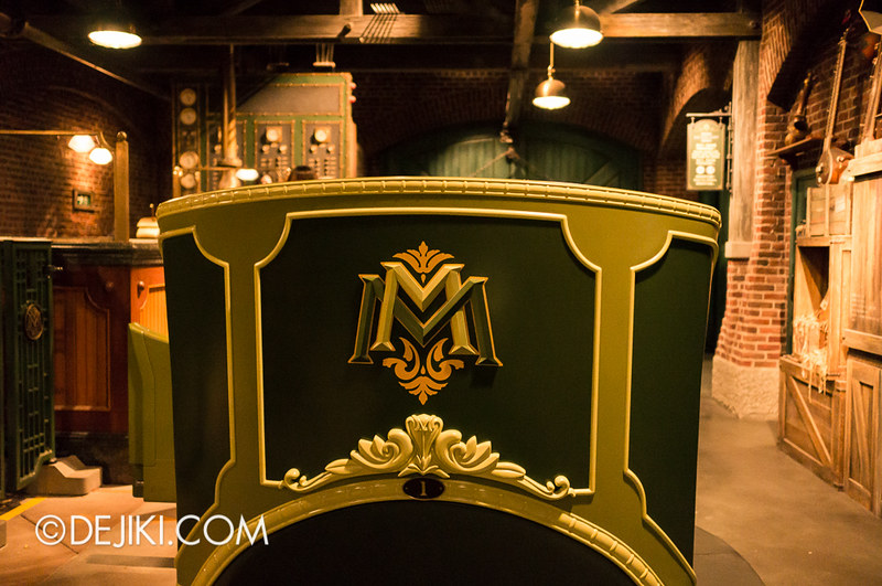 Mystic Manor - Magneto Carriage back