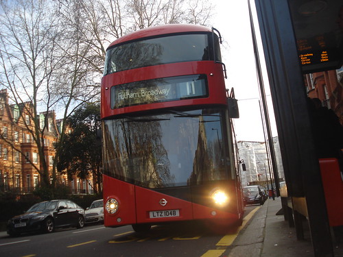 London General LT48 on Route 11, Sloane Square