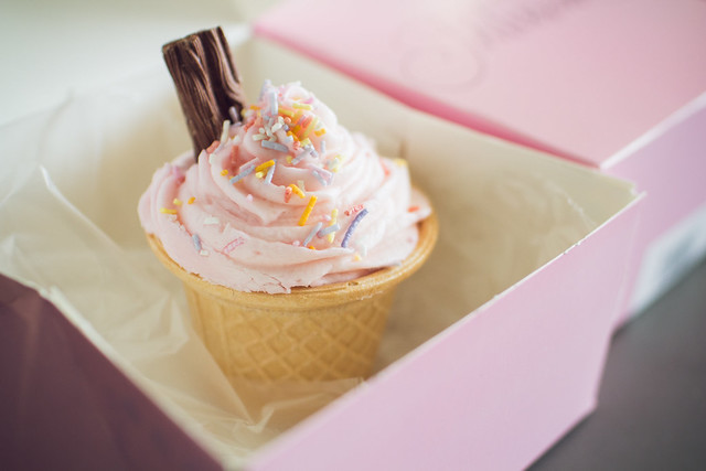 Waitrose Patisserie: Ice cream cone cupcake