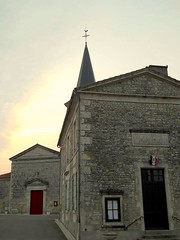 Pissotte Eglise et Mairie