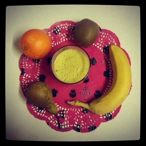 ★ #smoothie du jour Bonjour ^^ ★ #kiwi #banane #orange #poire #ourlittlefamily #france