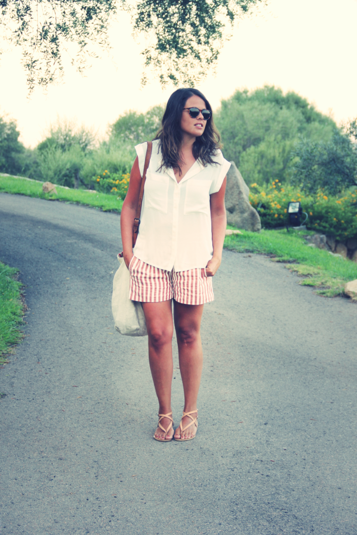 Look shorts rayas + camisa blanca - Monicositas