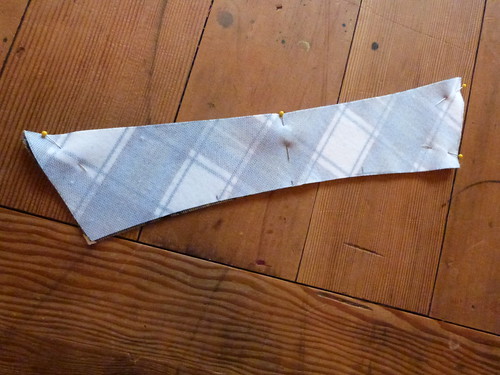 Pinned First Seam Of Collar