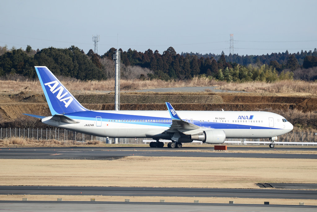 ANA 767-300 JA624A