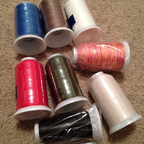Thread arrived today!! Two for @alli518 's quilt, one for @brooketyler2002 , one for @cmschnitt 's #quilt... One for the wedding quilt I'm still working on... And there are two others for upcoming quilts. And a bobbin thread. I'm gonna be busy!!! #ohcraft