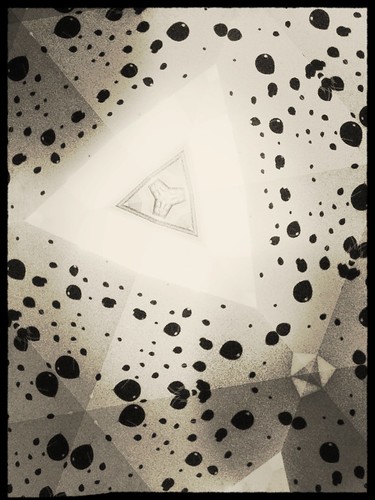 Triangle (196/365) by elawgrrl