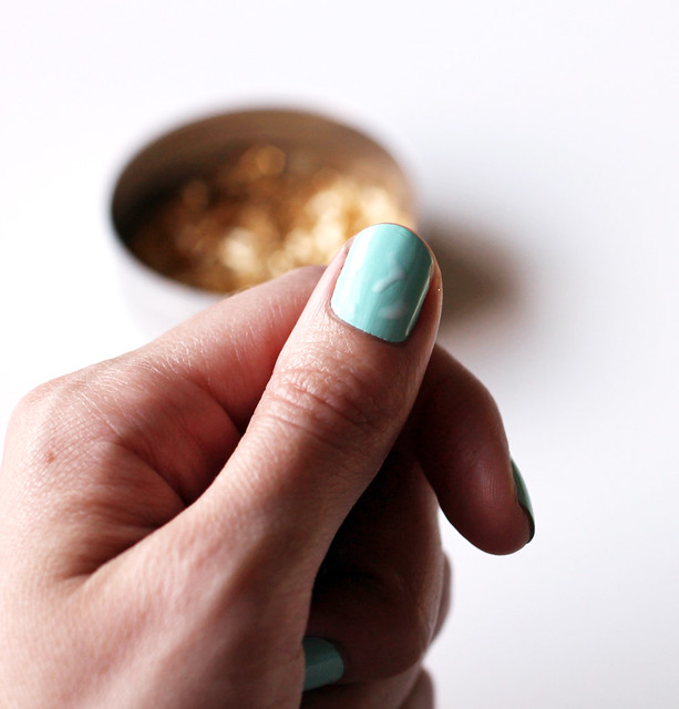 Easy gold leaf nails