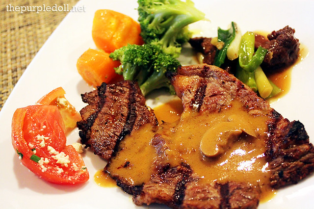 Prime Rib with Gravy at Cafe d'Asie Bellevue Manila