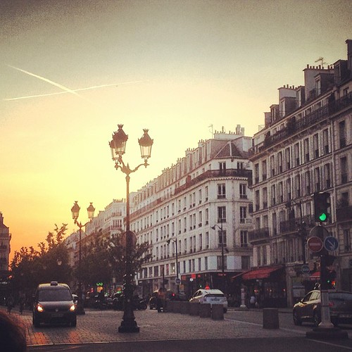 Evening in Paris by la casa a pois
