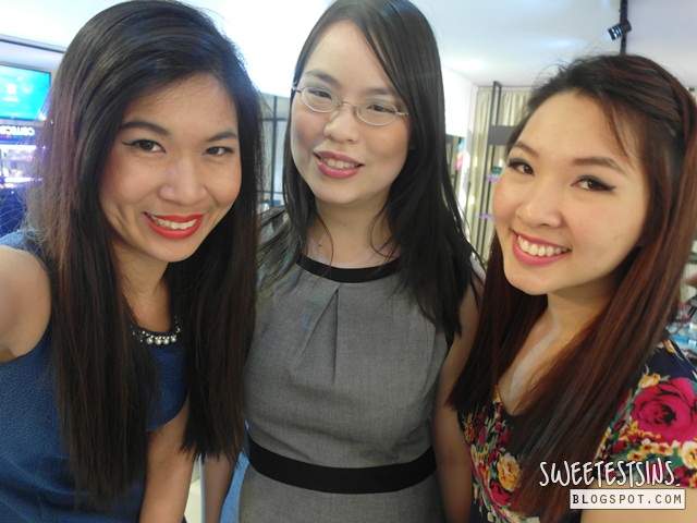 with Jerlene of MusicalHouses and Ena of Enabalista at Collection Cosmetics Media Workshop