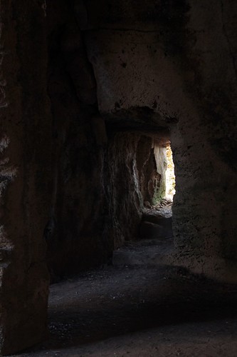 Paphos: alcune tombe