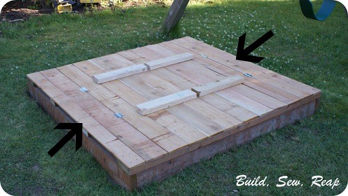 01 - Sanbox lid and benches - end boards
