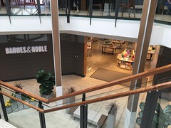 Barnes & Noble - The Galleria - Edina (Minneapolis / St. Paul), Minnesota
