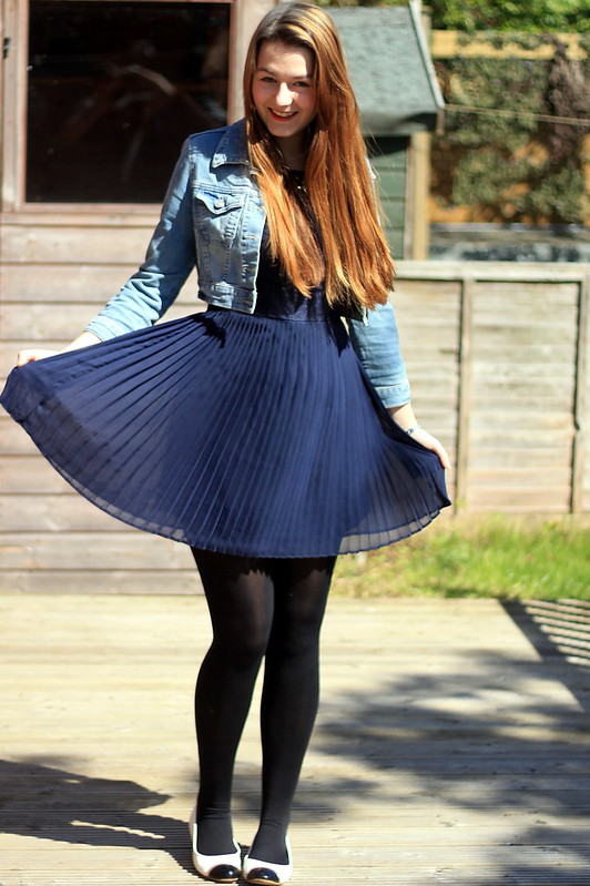 OOTD, outfit of the day, denim jacket, lace pleat dress, tights, flats
