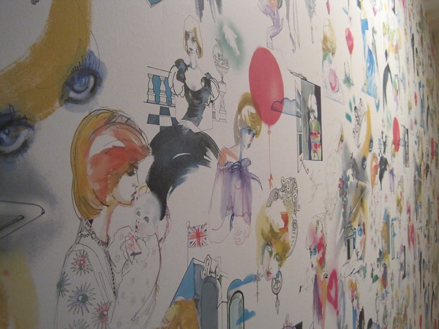 Princess Diana Wallpaper in Kensington Palce