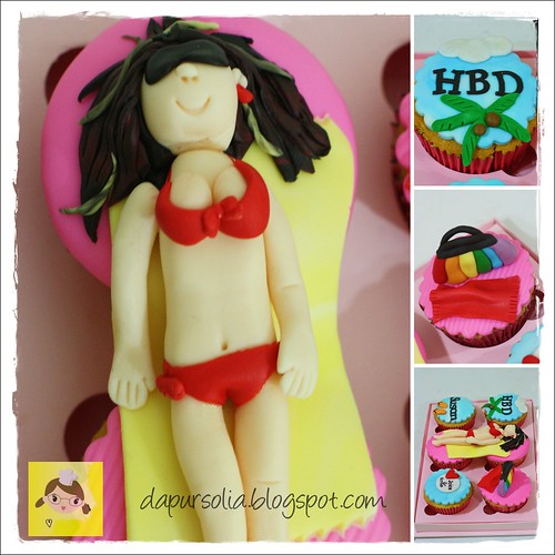 Bikini Cupcake