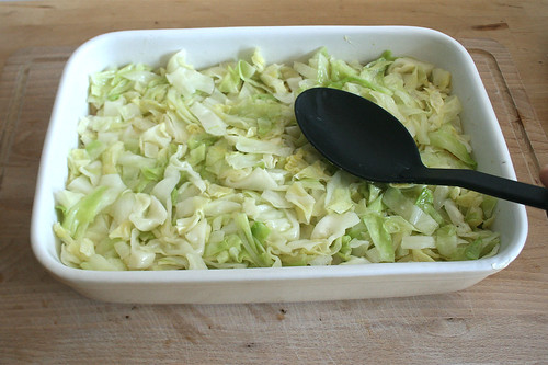 39 - Spitzkohl einschichten / Add pointed cabbage