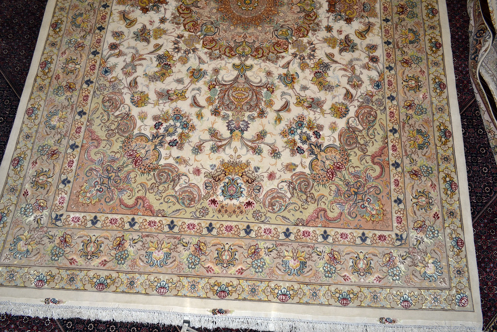 Khatibi Tabriz 9x12 Silk Persian Area Rug
