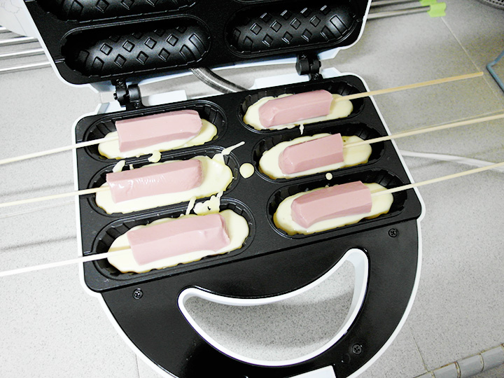 corn dog machine with fillings