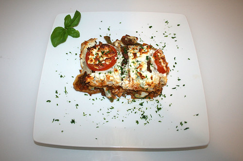 82 - Griechische Lasagne - Serviert / Greek Lasagna - Served