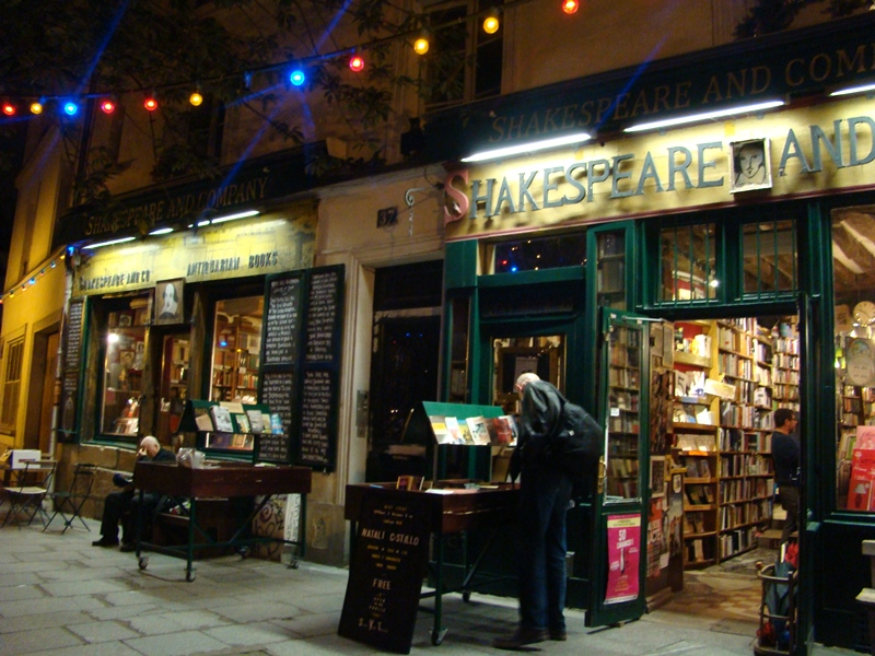 Shakespeare and Co bookstore