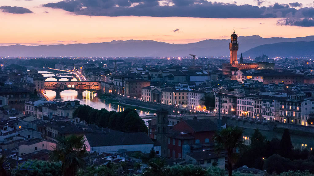night view over Florence, took from Michelangelo Square