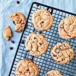 Chewy Peanut Butter-Chocolate Chip Cookies