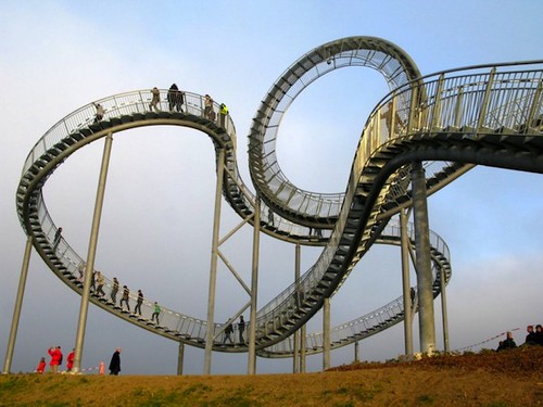 Walkable Roller Coaster. Heike Mutter and Ulrich Genth.