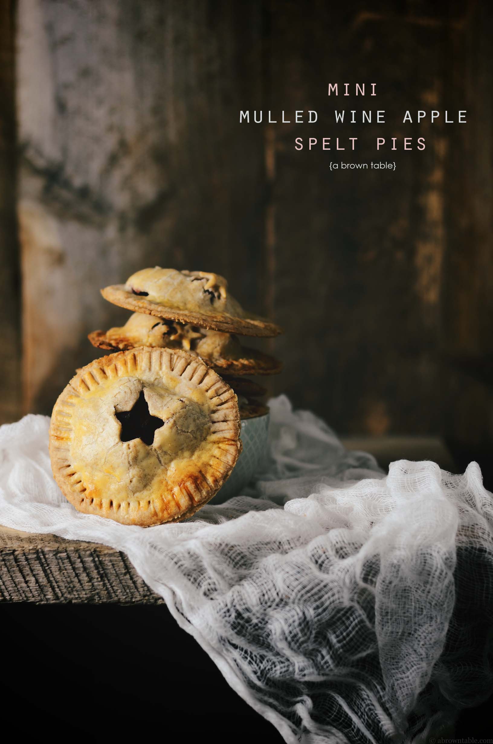 mulled wine apple pies with spelt