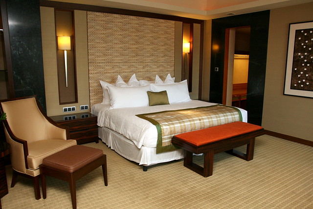 The elegantly luxurious bedroom in the Beaufort Suite