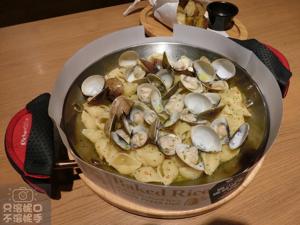 台北/內湖 義式自然發酵PIZZA，香Q有食趣~承襲傳統拿坡