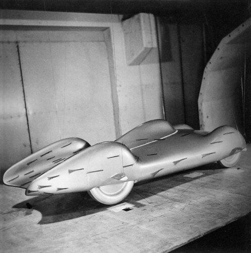 Automotive windtunnel testing by fangleman