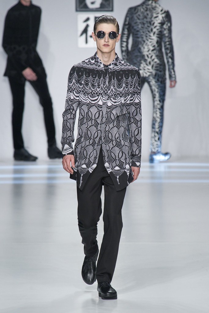 SS14 Milan Ji Wenbo052_Chris Beek(fashionising.com)