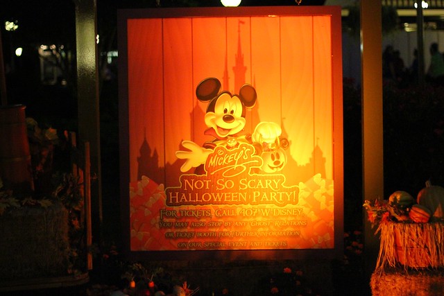 Mickey's Not-So-Scary Halloween Party 2013