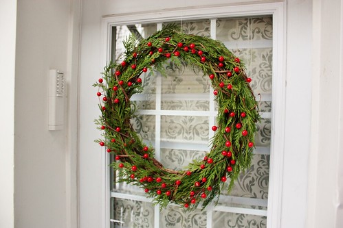 grapevine-and-greenery-christmas-wreath