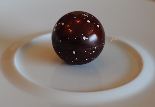 Guy Savoy Singapore's Chocolate Orb (whole)