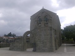 igreja do Mosteiro de São Pedro de Ferreira em Ferreira, Paços de Ferreira