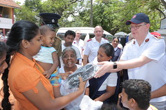 General André Cox visits the site of a Colombo rubbish dump collapse
