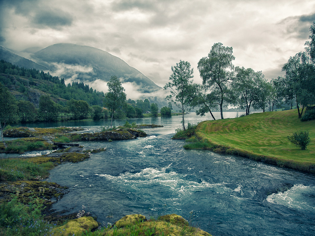 Norway: fjords, lakes and clouds #01