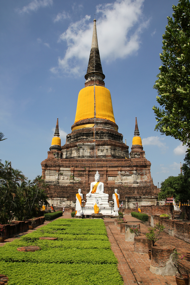 View of Wat Yai Chai Mongkon (วัดใหญ่่ชัยมงคล)