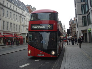 London United LT77 on Route 9, Strand
