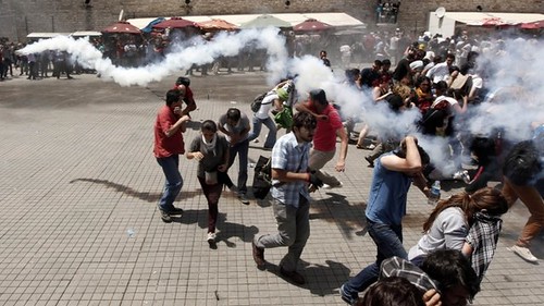 Turkish youth clash with police for a second day in Istanbul and Ankara. The NATO government has closed a park to promote capitalist development. by Pan-African News Wire File Photos
